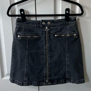 Rag & Bone Isabel Zip Denim Skirt in Noir; size 2